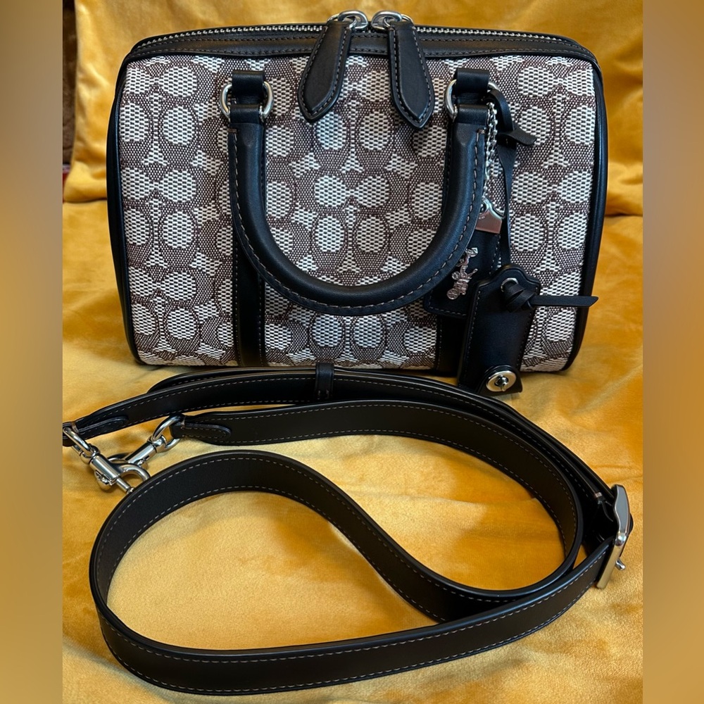 Coach Ruby 25 in Signature Textile Jacquard - EUC